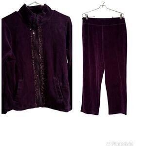 Onque Casuals Purple Velour Track Suit Size Medium 2 Pc Set Sequins on Jacket